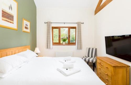 Uckington Casa | CV35 8AT The Barns Hampton Lucy · Peaceful 2Bed Retreat in Hampton Lucy Parking Pass The Keys