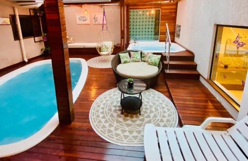 Guabirotuba Casa | CWB 997 com piscina aquecida jacuzzi e Playground