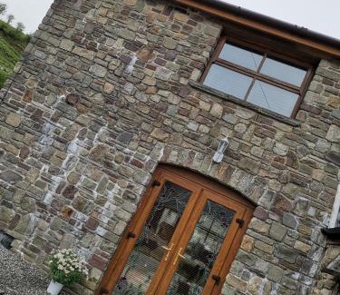 Merthyr Tydfil Casa | Cwm Farm Cwtch