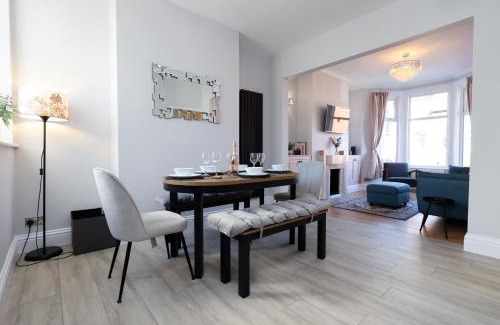 Cathays Casa | Cwmdare House - Home near Cardiff City Centre
