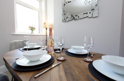 Cathays Casa | Cwmdare House - Home near Cardiff City Centre