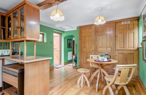 Llanidloes Casa | Cwmfron House