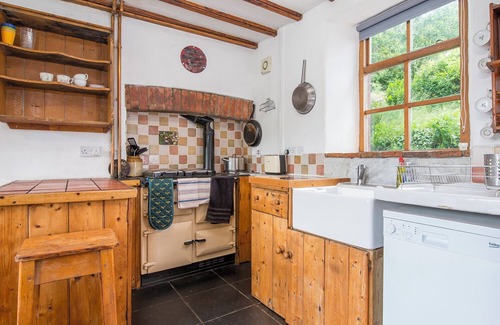 Moylegrove Cabaña | Cwmtawel, Holiday Cottage Ceibwr Bay, Sleeps 4, 3 bedrooms, bathrooms