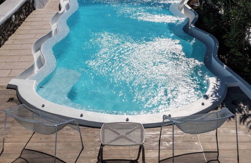 Kalafatis Casa | Cycladic Luxury and Comfort in Kalo Livadi