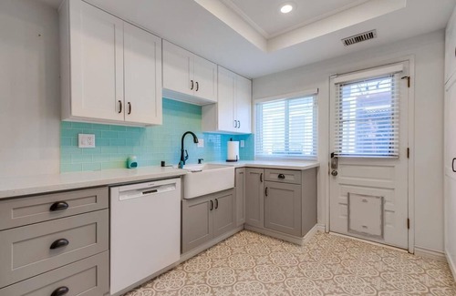 Cypress Casa | Cypress-Charming 3-bedroom home with AC, WiFi & Pool, close to Disney & Beaches
