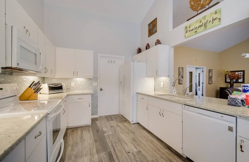 Braden River Casa | ¡Nuevo listado! Hermosa casa de la piscina con spa, ducha al aire libre: 5 minutos para tiendas exclusivas, restaurantes y golf