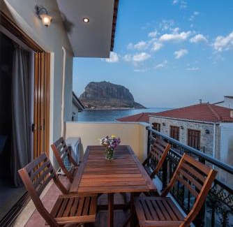 Monemvasia Casa | Cyrenia Guesthouse