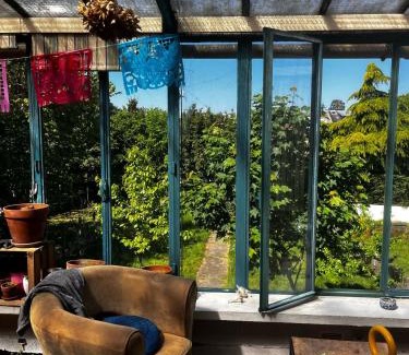 Flore Casa | Cyrus House