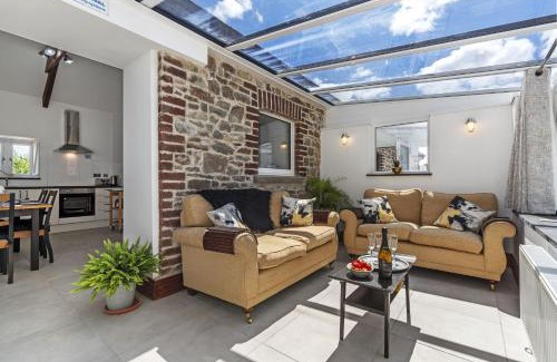 Llangain Casa | Cysgod Y Ffordd - a gorgeous new barn conversion sleeping 4 guests with disabled facilities