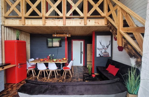 Zachelmie Casa | Czerwona stodoła w modern stylu. Zapraszamy do naszego świata barw i pomysłów.