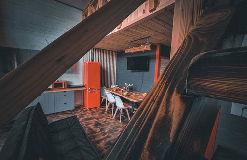 Zachelmie Casa | Czerwona stodoła w modern stylu. Zapraszamy do naszego świata barw i pomysłów.