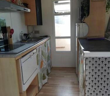 Aubagne Chalet De Esquí | Dépendance cosy entre jardin et jacuzzi privés et piscine partagée