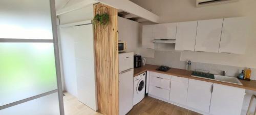 Labastide-Saint-Sernin Apartamento | Dépendance de 30 mètres carrés plafond cathédrale