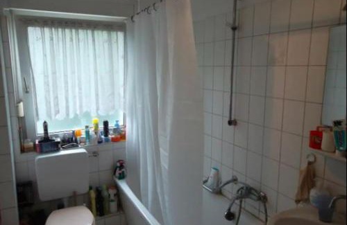 Hassels Apartamento | Düsseldorf - separates, privates Zimmer