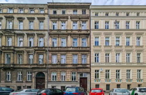 Wroclaw City Center Apartamento | Dąbrowskiego Modern City Center Studio by BookingHost