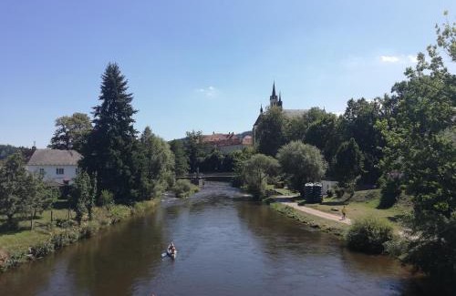 Vyssi Brod Apartamento | Dům u řeky