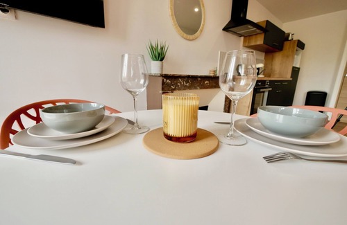 Carentan Apartamento | D-DAY SUITES:Terra 25m²/City center/2min walk to train station / 20min to Utah Beach