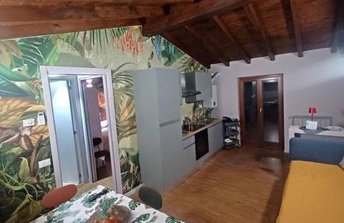 Rovato Apartamento | D e c a d e n c e -Wine calling!
