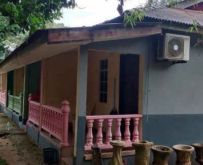 Jerteh Cabina | D'Pinggiran Gunung Tebu Bilik Penginapan