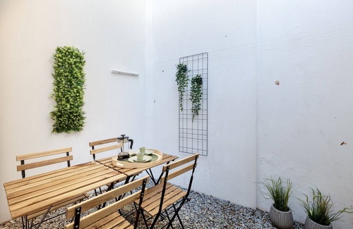 Centro / Baixa Chalet De Esquí | D&S - Alegria 630