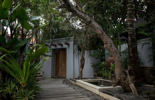 Downtown Kuta Complejo | D'Sriwing Villa Gallery