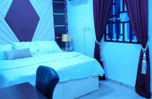 Benin City Apartamento | D'VANX APARTMENTS AND HOMES