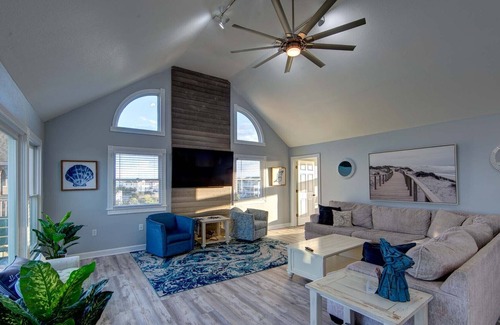 Tuckahoe Casa | D0133, New Furniture!, Gorgeous, Private Pool, Hot Tub, Pets, Elevator