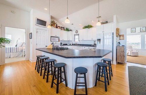 Carolina Dunes Casa | D2115 Shorehaven Too. Ocean Views, Rec Room; Convenient Beach Access!