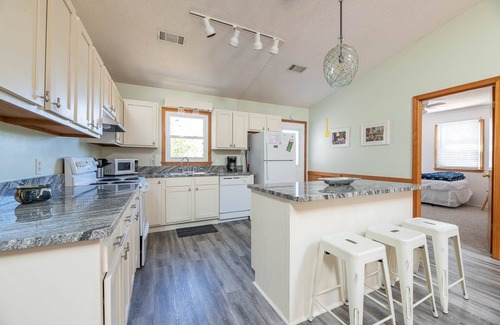 Carolina Dunes Casa | D3906 Coker Cabana. Oceanside! Community Sound and Beach Access!