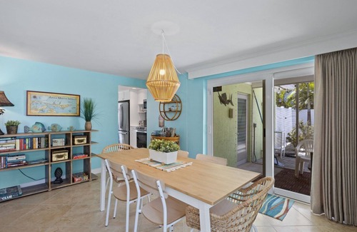 Holmes Beach Casa | Da Beach House: 2 Blocks to Beach, Pool & Spa by Anna Maria Life Vacation Rentals