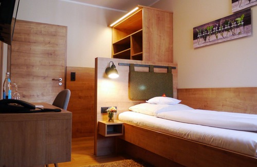 Neunburg vorm Wald Casa | Da`Sporrer Hotel & Wirtshaus