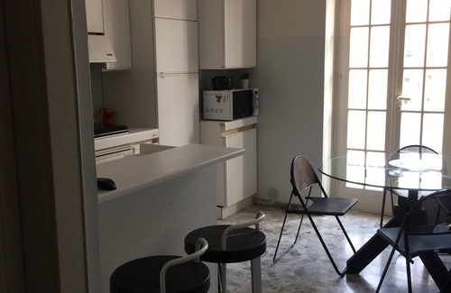 Verona City Centre Apartamento | Da Vinci Verona, elegante apartamento en Borgo Trento, 120 m², plaza de aparcamiento