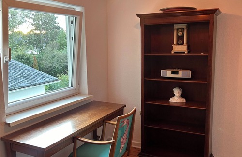 Plittersdorf Apartamento | Dachgeschosswohnung im Villenviertel Nähe Rhein