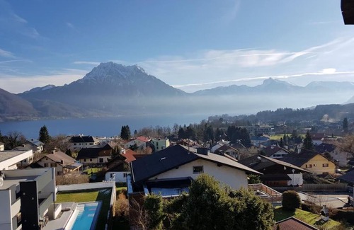 Altmuenster Apartamento | Dachwohnung mit Seeblick