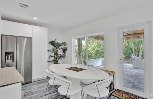 Victoria Park Villa | Daddy House