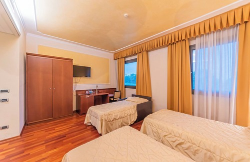 Parma Hotel | Dado Hotel International