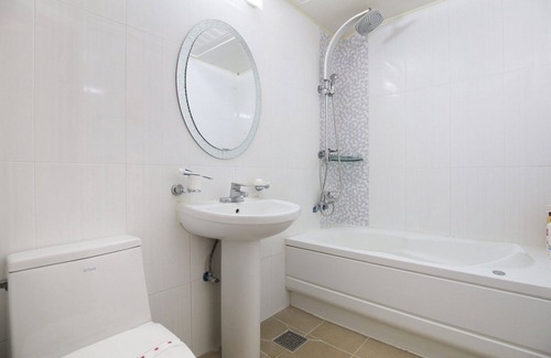 Dong-gu Hotel | Daejeon Yongjeon J