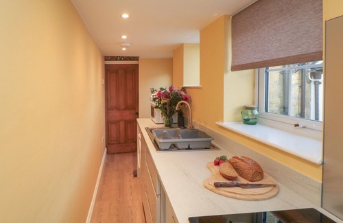 Hinderwell Casa | DAFFODIL COTTAGE, pet friendly, with open fire in Port Mulgrave
