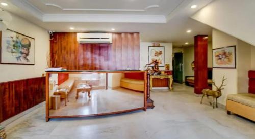 Connaught Place Hotel | DAFFODILS INN Connaught place inner circle