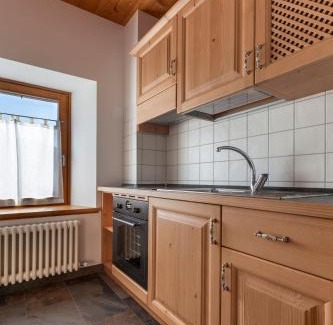 Sutrio Apartamento | Dafne Apartments