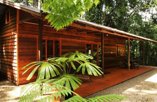 Diwan Casa | Daintree Cascades