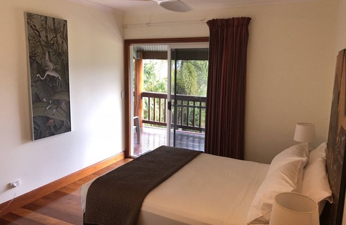 Forest Creek Cama Y Desayuno | Daintree Manor Bed & Breakfast