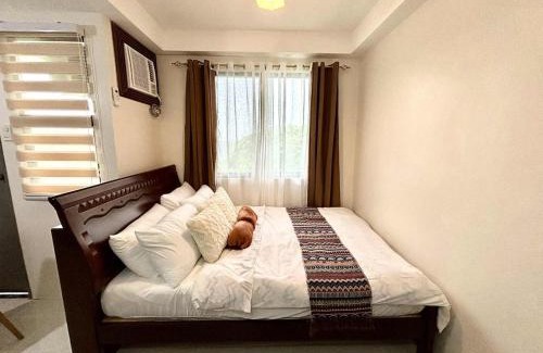 Balibago Apartamento | Dainty Den LF508 - Comfy & Chic Home beside Enchanted Kingdom