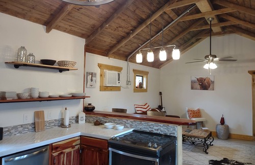 Lebanon Cabaña | Dairy Cottage in The Cedars
