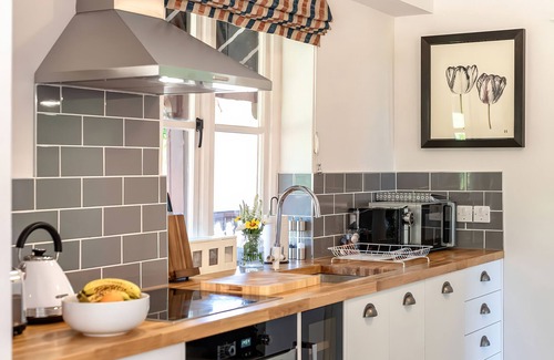Waddesdon Cabaña | DAIRY COTTAGE, pet friendly, character holiday cottage in Waddeston