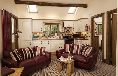 Woodmansey Cabaña | Dairy Cottage Sleeps 4 (2 Bedrooms),