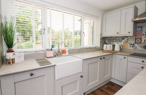 Woodhall Spa Cabaña | Daisy Tree Cottage
