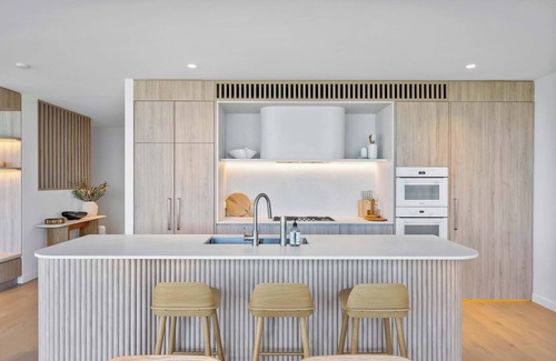Burleigh Heads Apartamento | Dali By Khove Summary