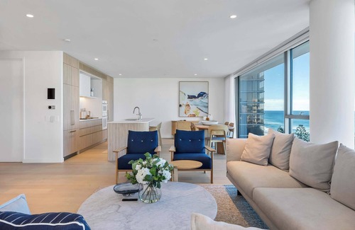 Burleigh Heads Apartamento | Dali By Khove Summary