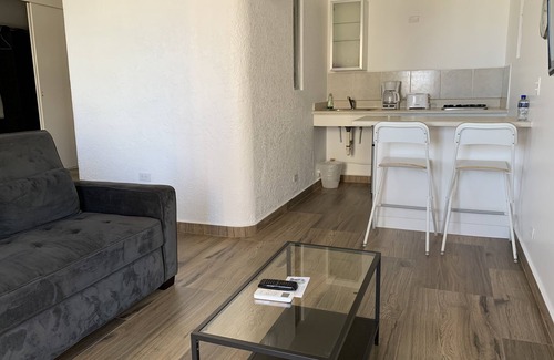 Playas de Tijuana Apartamento | Dali Suites - Adults Only